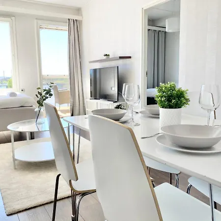 City Home Finland Laukontori - Lake And City View, Own Sauna, One Bedroom, Furnished Balcony And Great Location Daire *